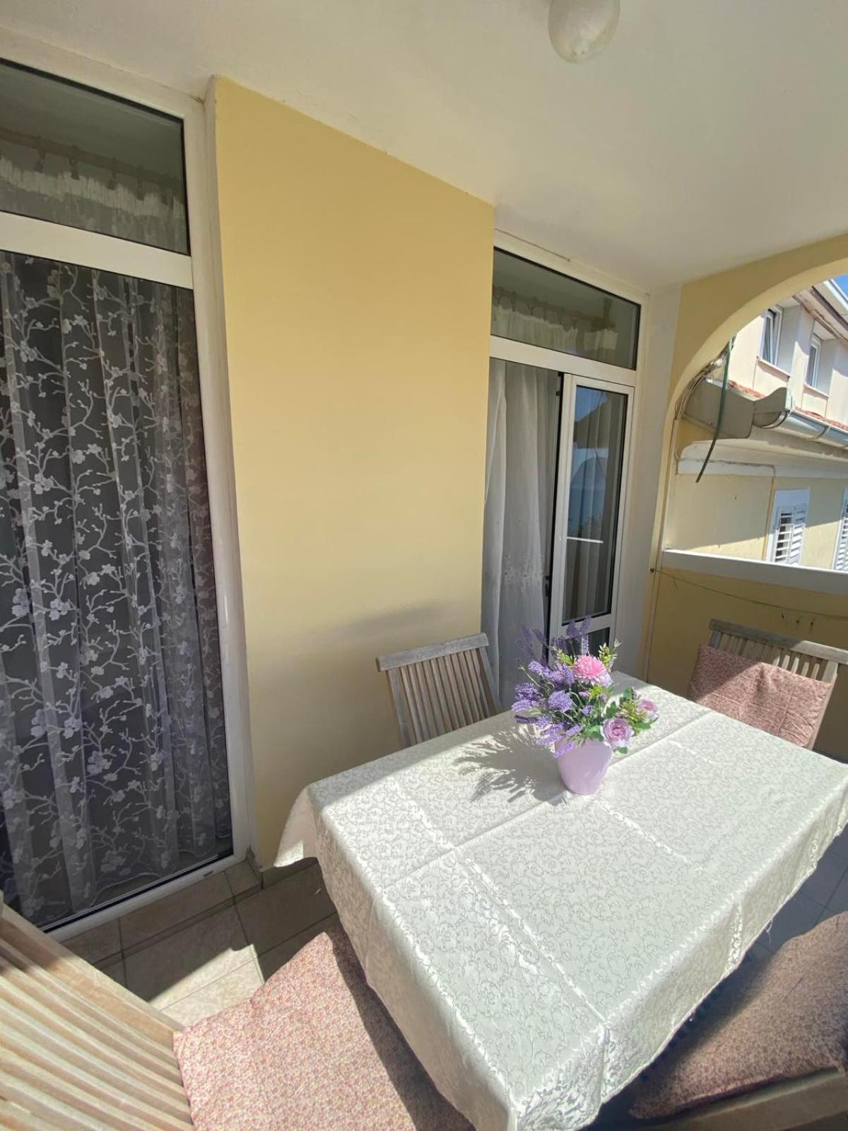 Miomir Perazic Apartments Petrovac Exterior foto